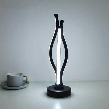 THREE CLAW TABLE LAMP